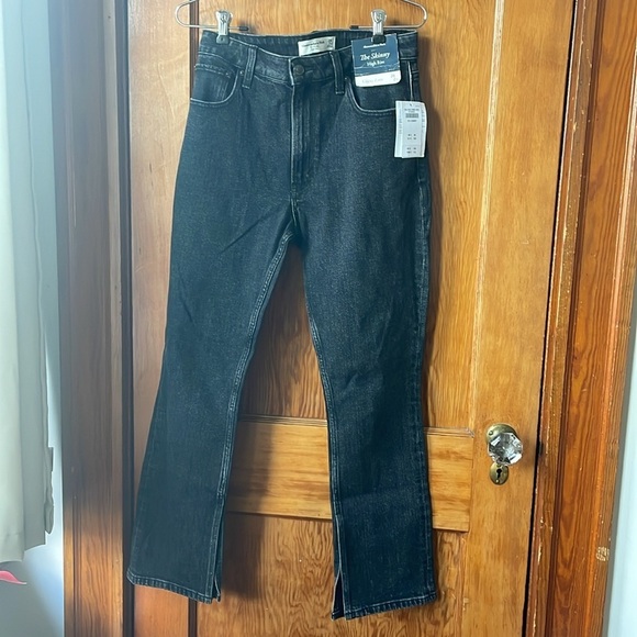 NWT Abercrombie & Fitch The Skinny High Rise Curve Love in Black - Picture 2 of 7